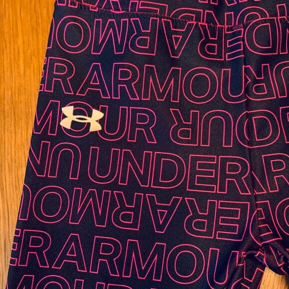 Under Armour Crop Leggings Girls 4T 4 Bold Black Neon Pink Logo Print Legging - Picture 3 of 4